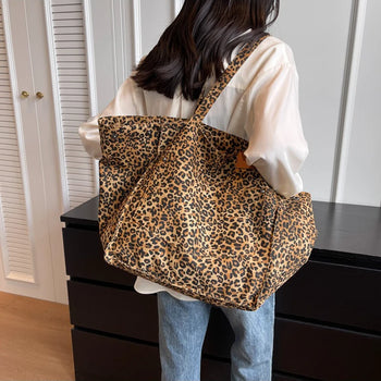 Vintage Leopard Pattern Tote Bag