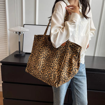 Vintage Leopard Pattern Tote Bag