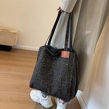 Vintage Leopard Pattern Tote Bag