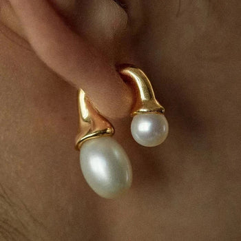 Nina Pearl Earrings